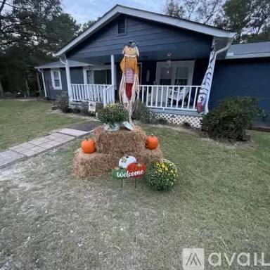 Main picture of 820 Little Rd