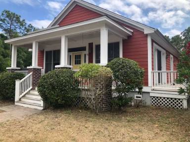 Main picture of 68 Craftsman Ln