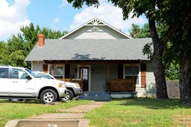 Main picture of 1410 S 10th St