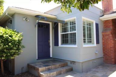 Main picture of 705 N Claremont St