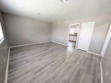 Main picture of 1029 Hoyt Ave