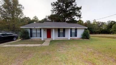 Main picture of 749 Saint Martins Dr