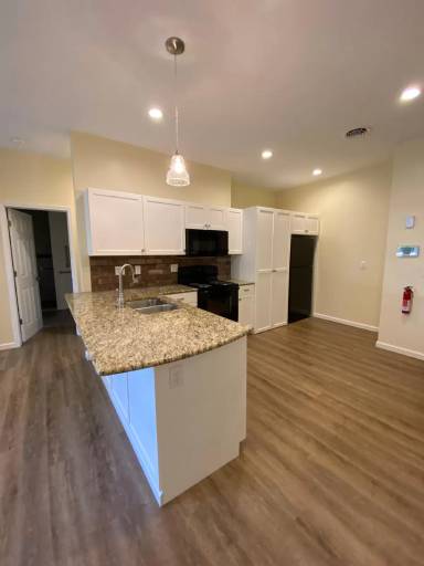 Main picture of 10 Castle St