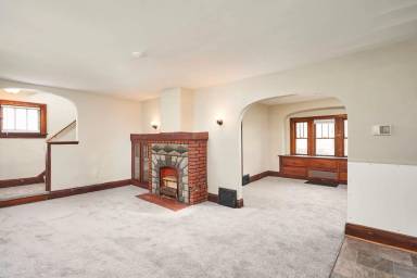 Main picture of 976 Concord Ave