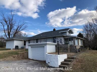 Main picture of 1449 S State Road 446