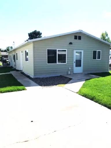 Main picture of 3533 Miles Ave