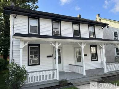 Main picture of 20 Elizabeth St