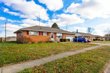 Main picture of 5246 Ridgewood Rd E