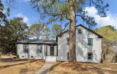 Main picture of 2710 Fordham Dr