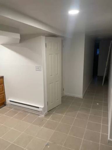 Main picture of 6121 N Marshall St