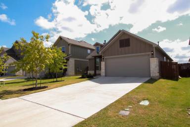 Main picture of 153 Carlina Loop