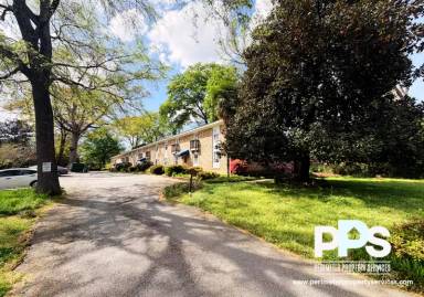 Main picture of 615 Boulevard SE