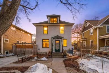 Main picture of 4444 Xerxes Ave S