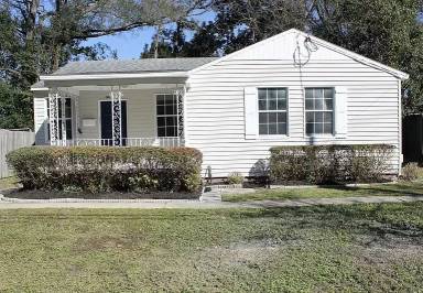 Main picture of 1277 Menna St