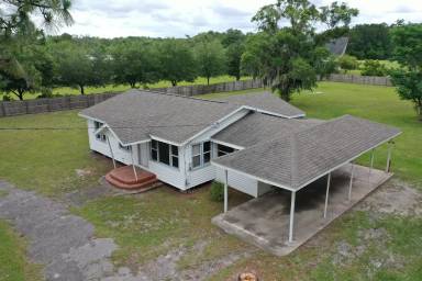 Main picture of 2604 New Berlin Rd