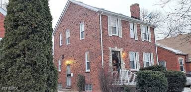 Main picture of 6897 Rosemont Ave