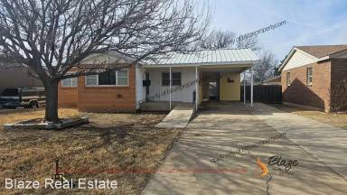 Main picture of 2708 S Woodland St