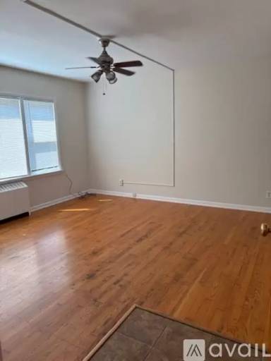 Main picture of 2306 W 5th Ave