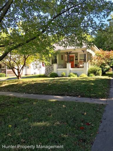 Main picture of 2026 N Douglas Ave