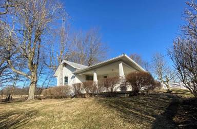 Main picture of 920 Ross Rd