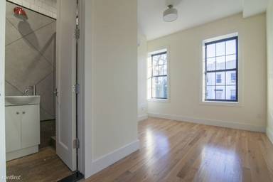 Main picture of 135 23rd St