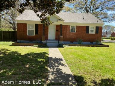 Main picture of 2535 Burns Ave