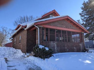 Main picture of 2216 S 5th St