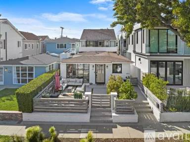 Main picture of 421 Orchid Ave