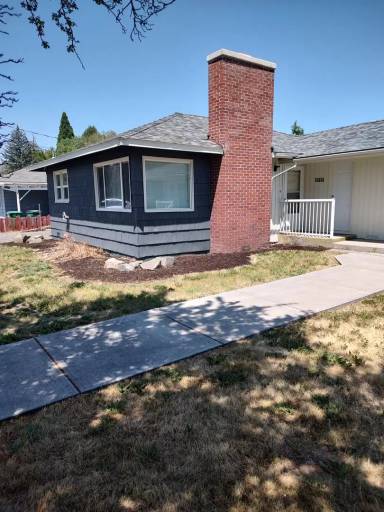 Main picture of 4757 Laverne Ave