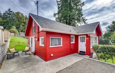 Main picture of 8420 166th Ave NE