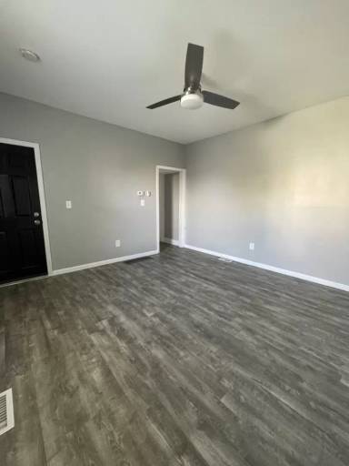Main picture of 130 Main St