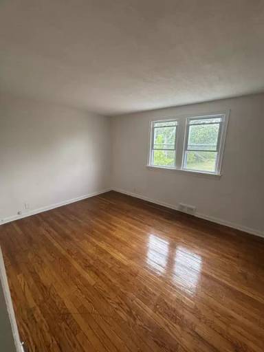 Main picture of 13916 Durkee Ave