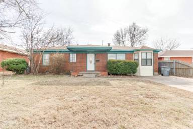 Main picture of 2310 NW Lincoln Ave