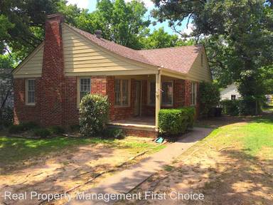 Main picture of 2105 S S St
