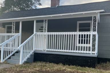 Main picture of 542 Green St