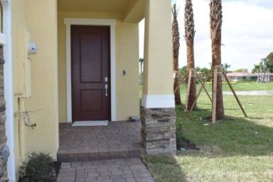 Main picture of 4353 Lago Dr