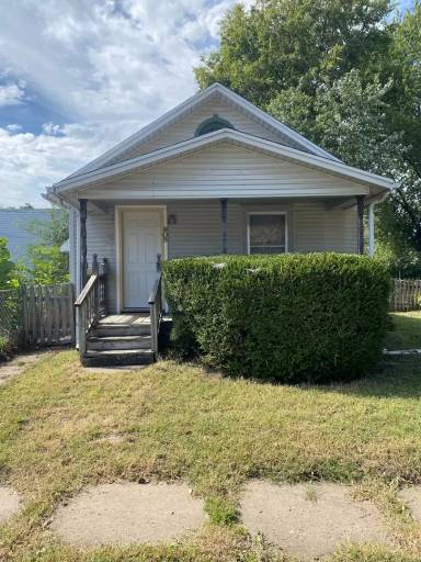Main picture of 805 NE Green St