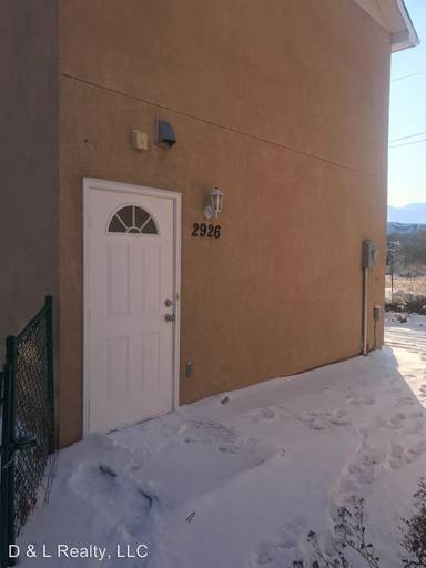 Main picture of 2926 Main St