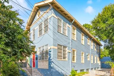 Main picture of 2209 Broadway St