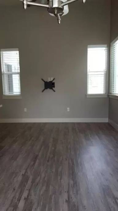 Main picture of 1717 N Ammon Pl