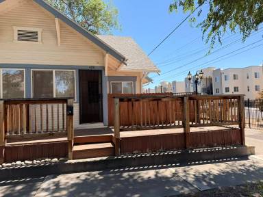 Main picture of 426 N 9th St