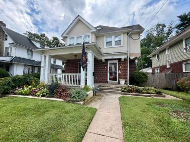 Main picture of 318 Lincoln Ave