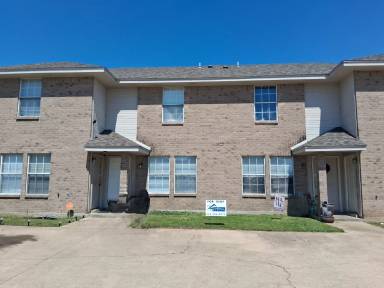 Main picture of 5803 Redstone Dr