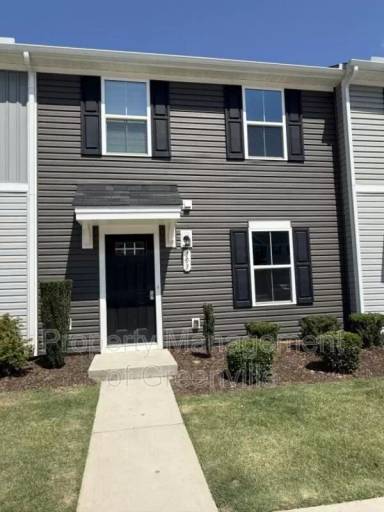Main picture of 103 Fernside Ct