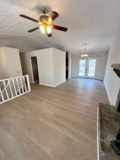 Main picture of 5270 Sugar Crest Dr