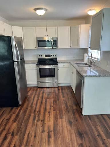 Main picture of 200 Haven Cir