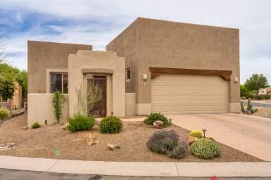 Main picture of 102 Sutter Pl