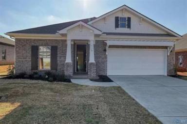 Main picture of 118 Willow Rose Ln