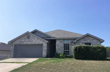 Main picture of 2404 Simone Dr
