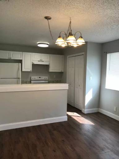 Main picture of 205 E Tiffany Dr